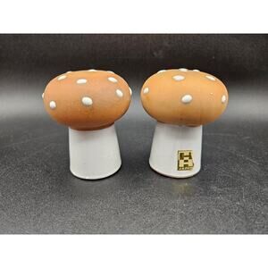 Vintage Holt Howard Mushroom Salt and Pepper Shakers MCM